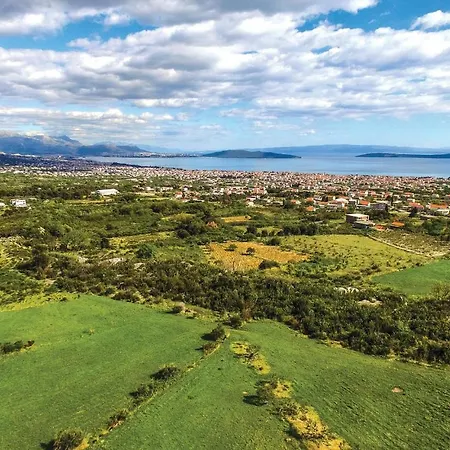 Apartman Awesome In Kastel Stafilic