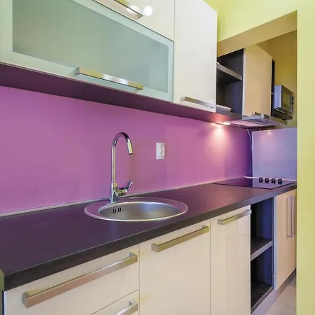 Awesome In Kastel Stafilic