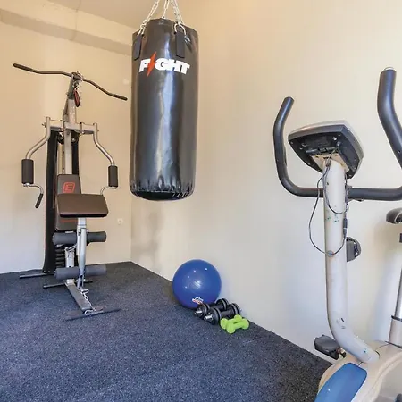 Apartment Lovely In Kastel Stafilic With Jacuzzi